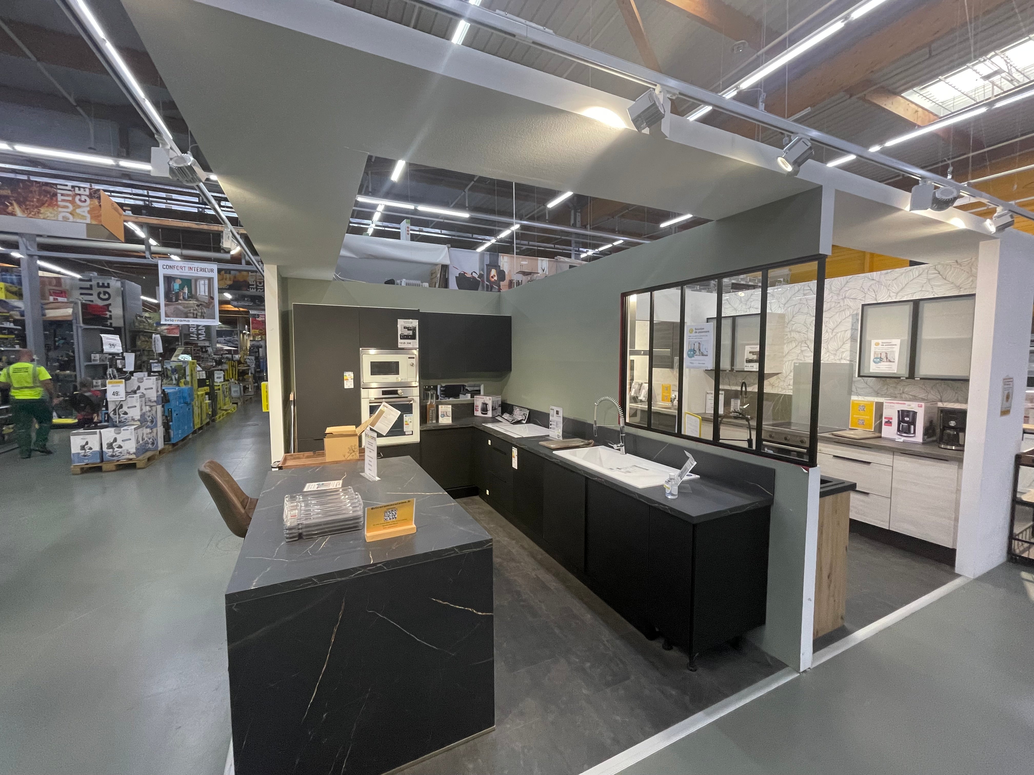 Showroom 7